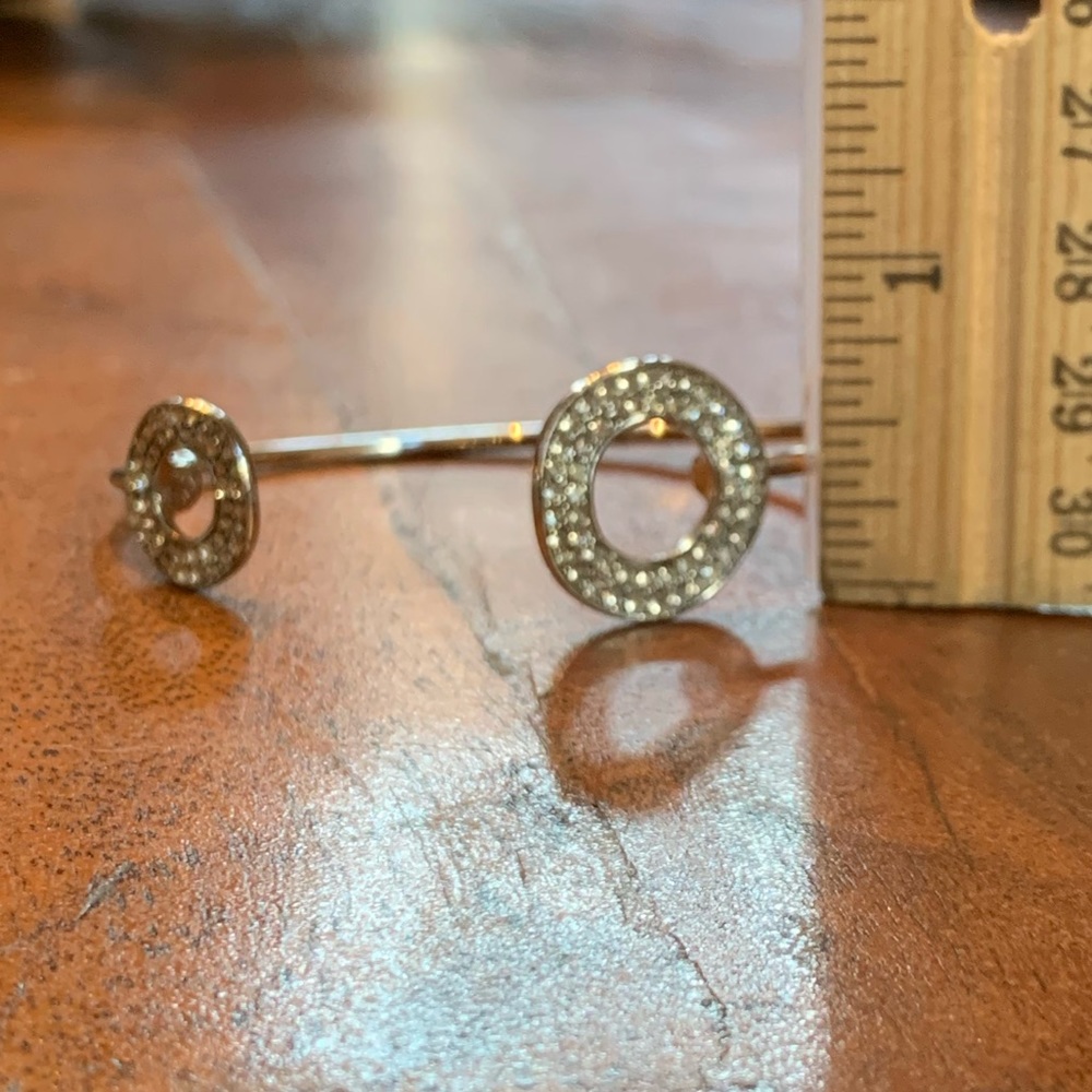 Bracelets - Picture 7 of 7